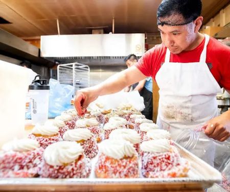 La Victoria Panadería - Bayview