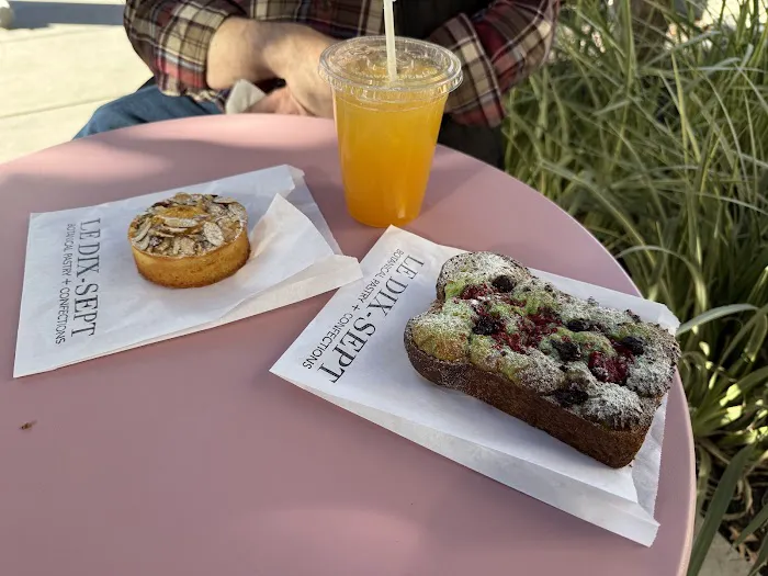 Le Dix-Sept Pâtisserie Picture 4