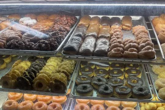 Happy Donuts