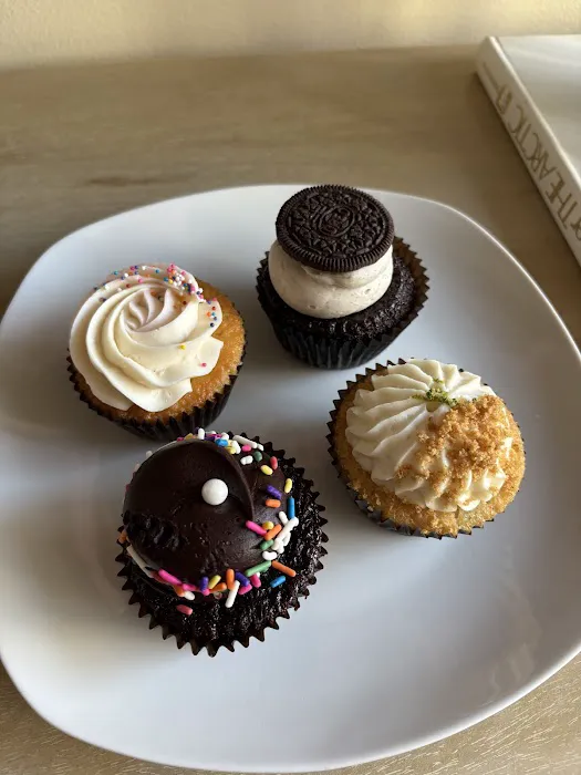 Cupcakin' Bake Shop Picture 3