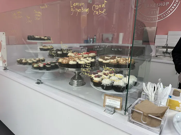 Cupcakin' Bake Shop Picture 5