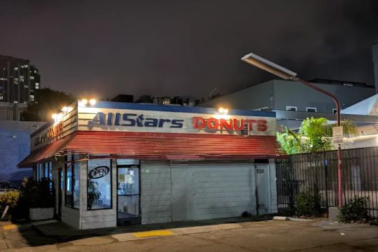 All Stars Donuts