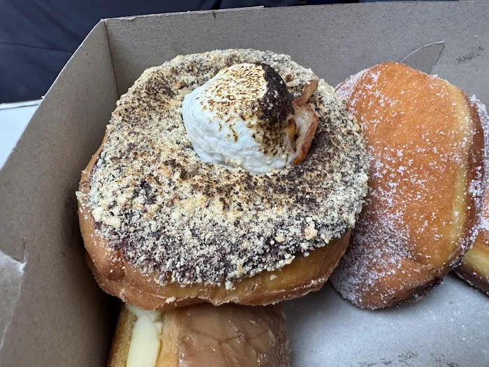 Bob's Donut & Pastry Shop Picture 7