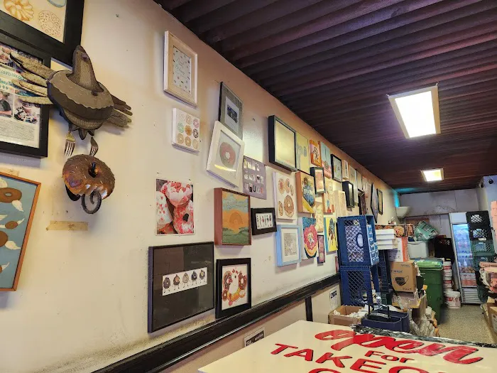 Bob's Donut & Pastry Shop Picture 2