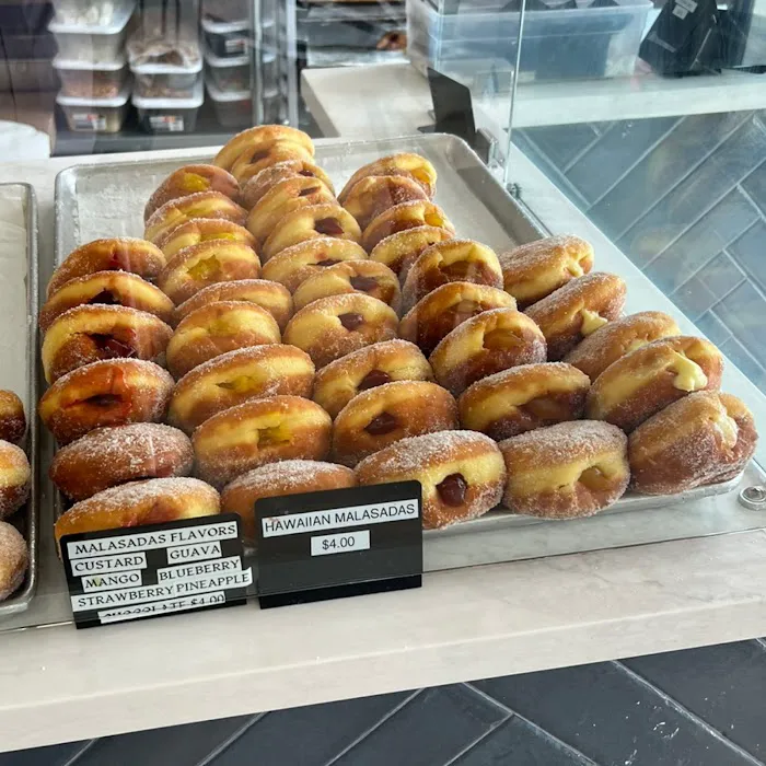 Bob's Donut & Pastry Shop Picture 9