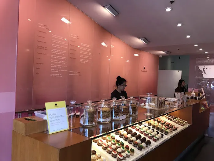 Kara's Cupcakes Marina Picture 9