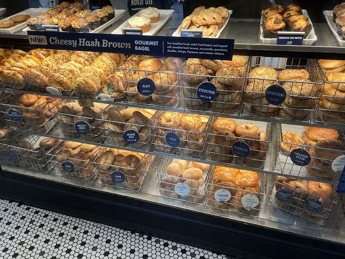 Noah's NY Bagels Picture 10