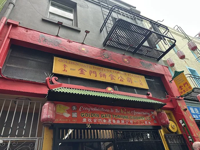 Golden Gate Fortune Cookie Factory Picture 6