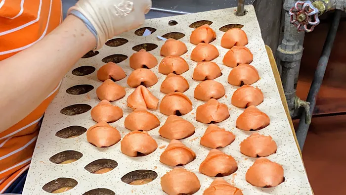 Golden Gate Fortune Cookie Factory Picture 8