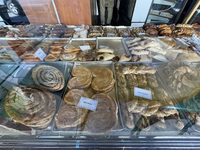 Mara's Italian Pastries Picture 3