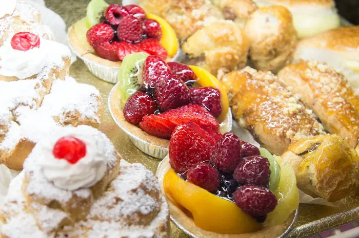 Mara's Italian Pastries Picture 9