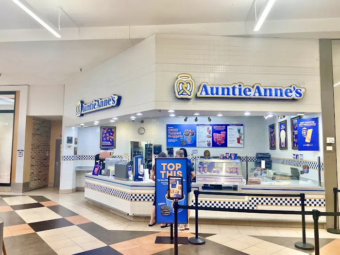 Auntie Anne's Picture 2