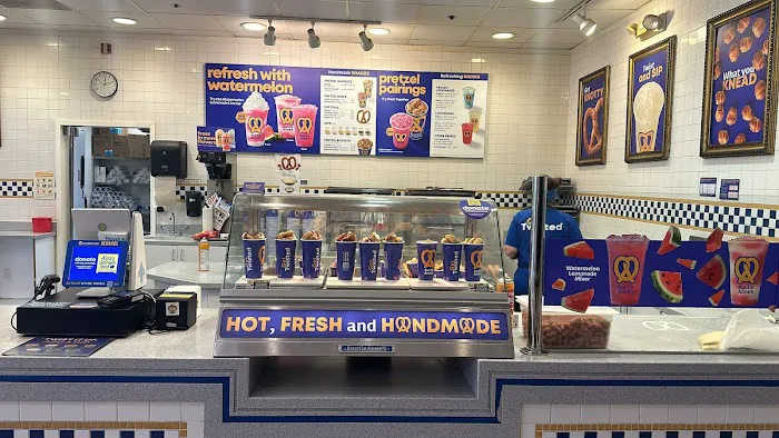 Auntie Anne's Picture 3