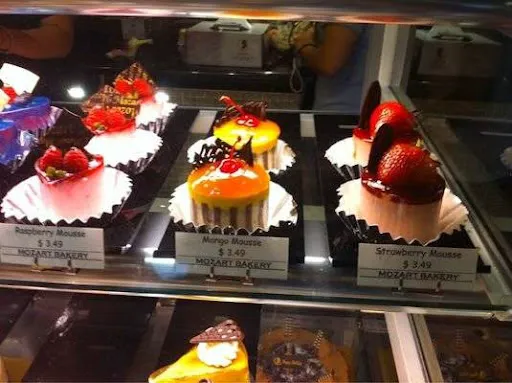 Mozart Bakery & Cafe Picture 6