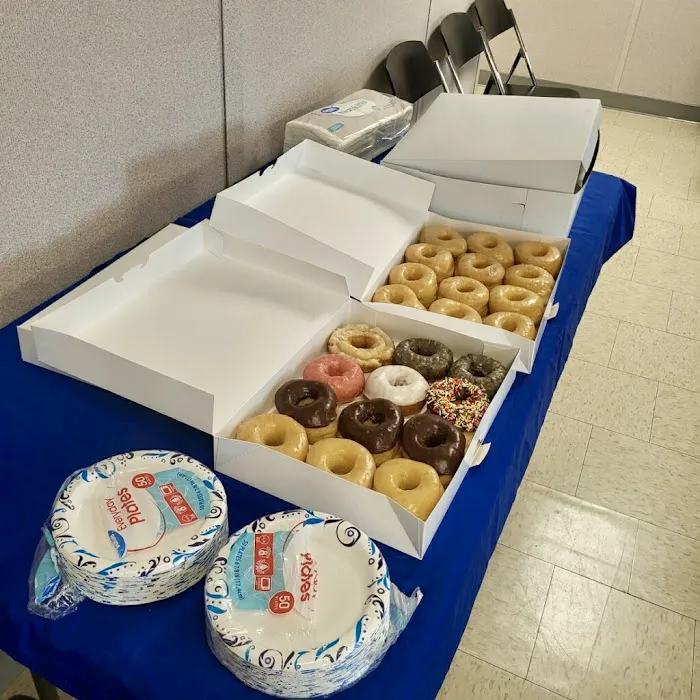 Donut Palace Picture 8
