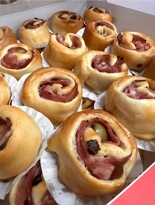 Cachitos Bakery Picture 10