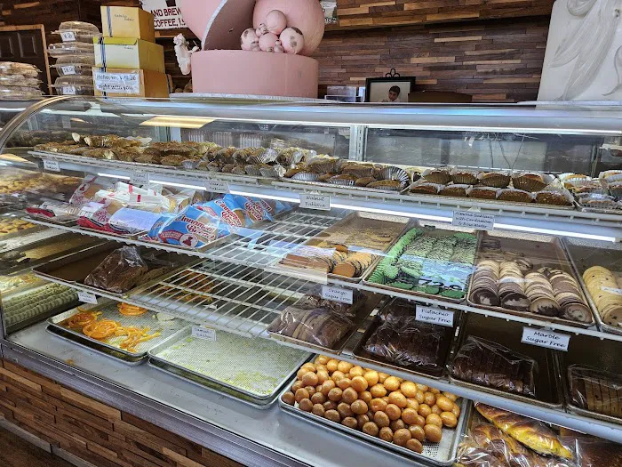 Natalie Bakery Picture 3