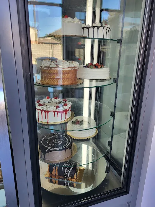 Natalie Bakery Picture 8