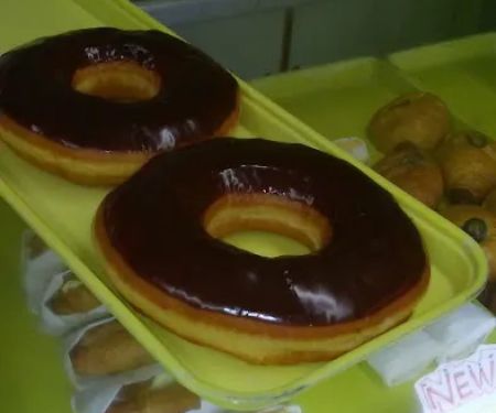 Pat's Donuts