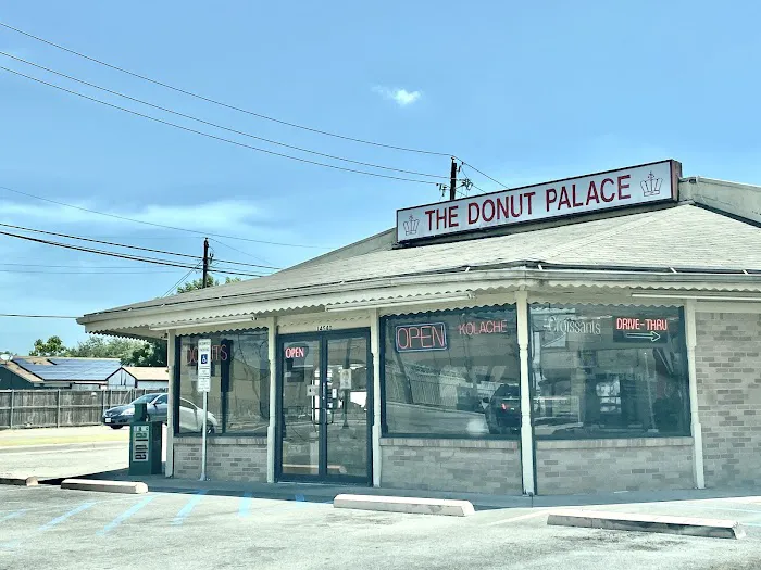 The Donut Palace Picture 3