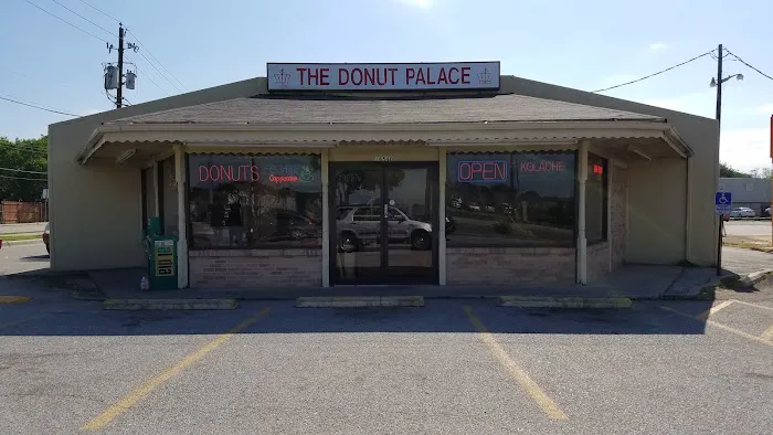 The Donut Palace Picture 8