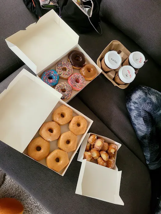 Mill's Donuts Picture 6