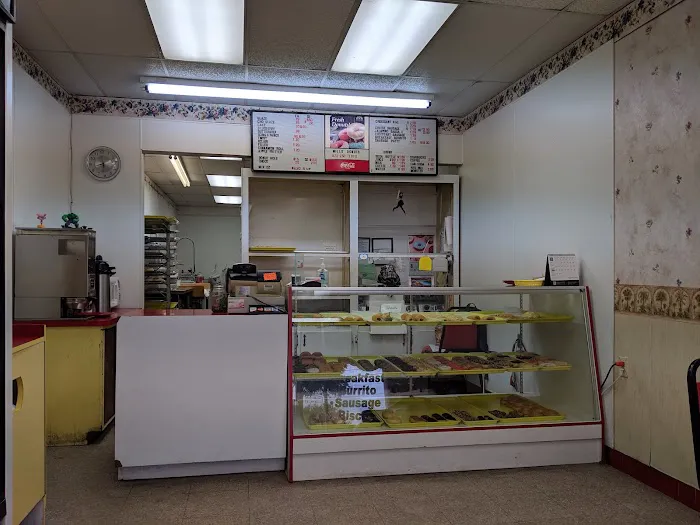 Mill's Donuts Picture 4