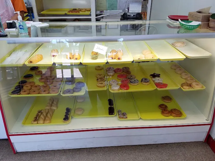 Mill's Donuts Picture 10