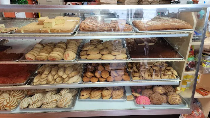 Panaderia El Mana Picture 9