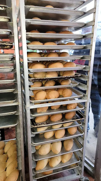 Panaderia El Mana Picture 8