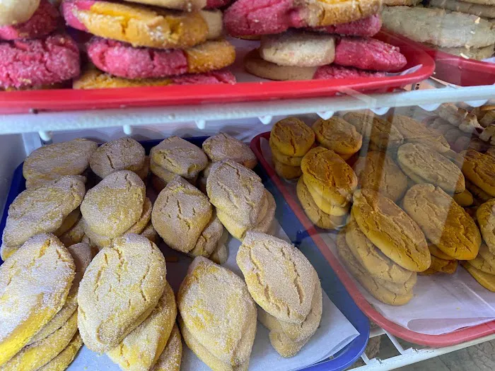 La Mexicana Bakery Picture 5