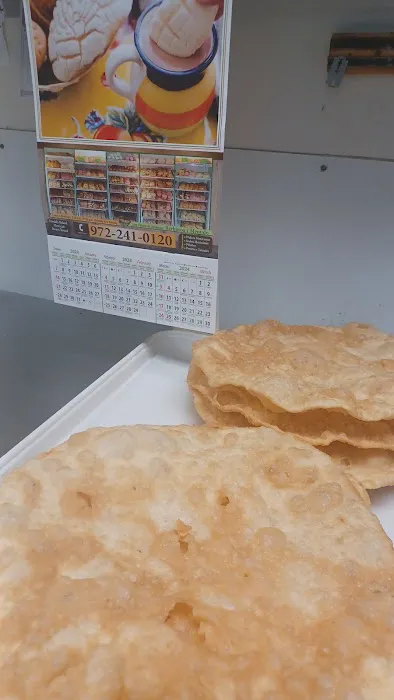 La Mexicana Bakery Picture 8