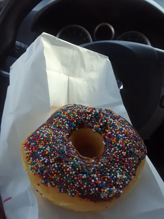 Donut Palace Picture 8