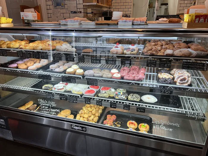 Earnest Donuts Picture 5