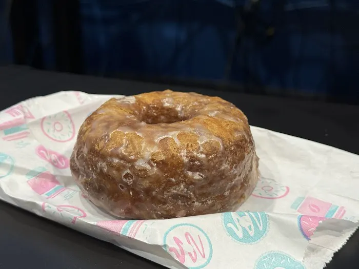Earnest Donuts Picture 3