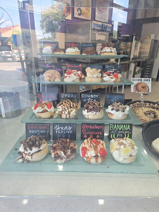 Cinnaholic Picture 5