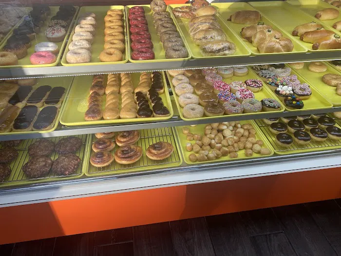 SK DONUTS Picture 7