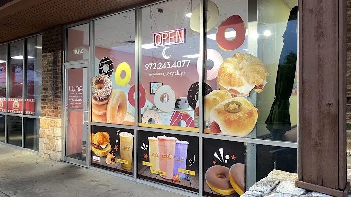 Luna Donuts Picture 4