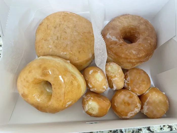 Jin's Donuts Picture 7
