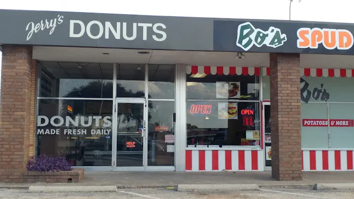 Jerry's Donuts Picture 4