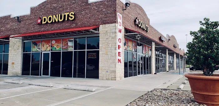 Star Donuts Picture 3