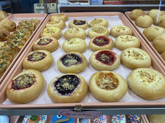 Kolache & Donuts Picture 6
