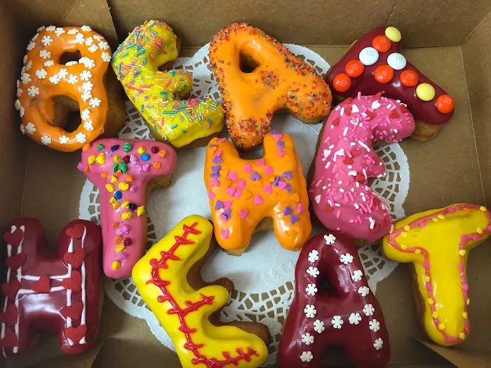 DONUT QUEEN Picture 2