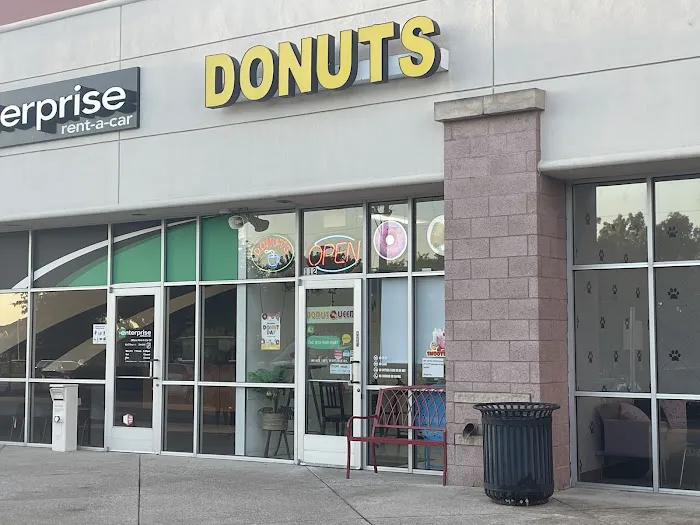 DONUT QUEEN Picture 7