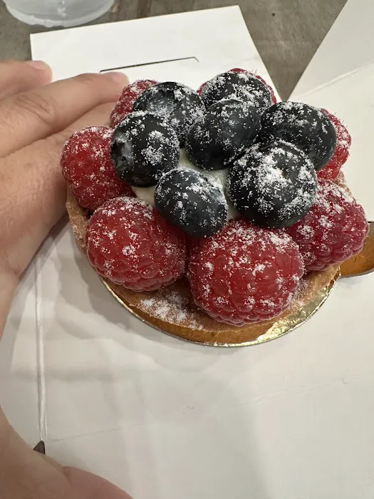 Salut Paris Bakery Picture 8