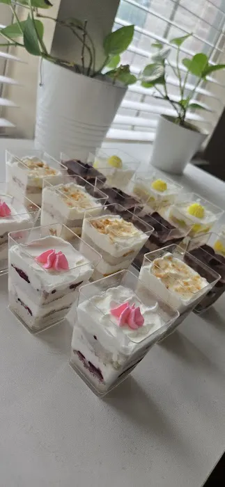 Suchi's Cakery Delights Picture 10