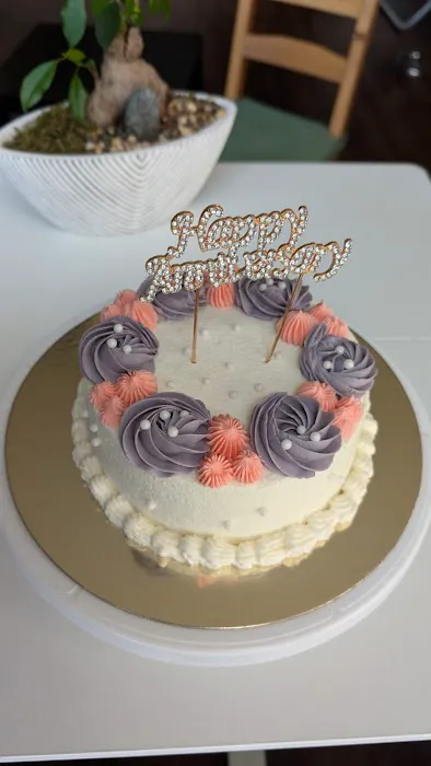 Suchi's Cakery Delights Picture 7