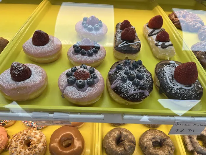 Donut king brothers Picture 8