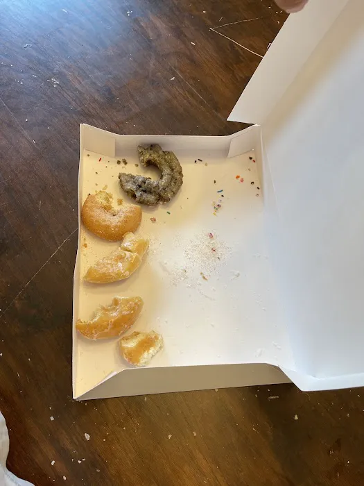 JC Donuts Picture 3