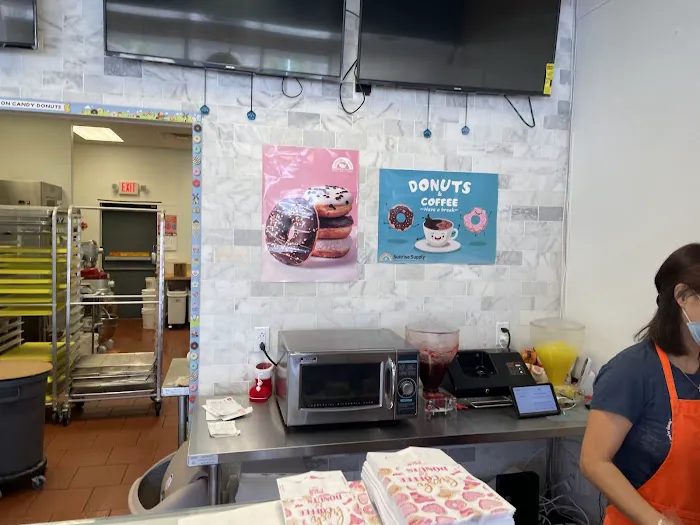 Cotton Candy Donuts Picture 10